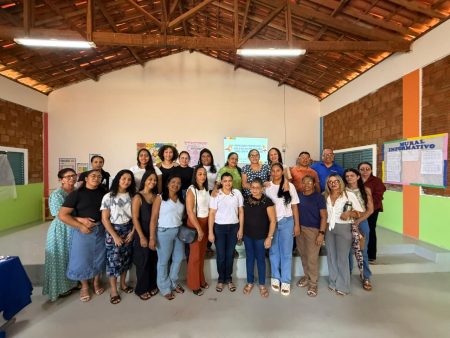 João Costa realiza 1º Percurso Formativo Municipal do PPAIC com professores da Educação Infantil e do Ciclo de Alfabetização.