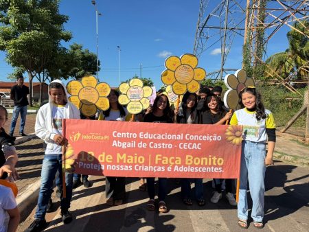 CAMINHADA MARCA O DIA NACIONAL DE COMBATE AO ABUSO E EXPLORAÇÃO SEXUAL DE CRIANÇAS E ADOLESCENTES.
