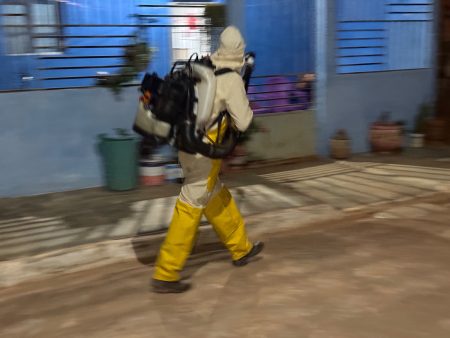João Costa reforça combate à dengue com ações de nebulização nas ruas do município
